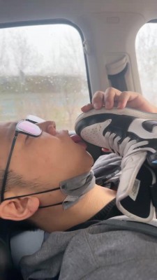 图片[2]_套路直播视频【朱砂痣】开发驾校教练舔脚/深喉虐乳/浓痰/清理脏鞋 bf26759_HD绳艺资源