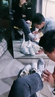 图片[6]_套路直播视频【嘉妮】舔脏小白鞋/闻白棉袜 bf26737_HD绳艺资源