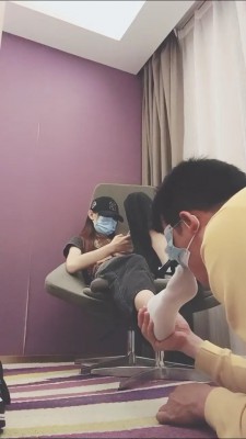 图片[3]_套路直播视频【美娜格格】运动鞋白棉袜挑战家奴【下】 bf26794_HD绳艺资源