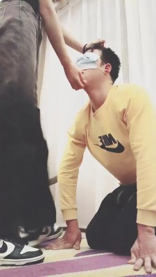 图片[8]_套路直播视频【美娜格格】运动鞋白棉袜挑战家奴【上】 bf26793_HD绳艺资源