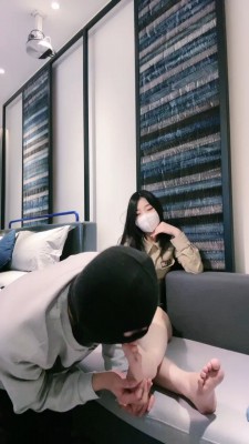 图片[5]_套路直播视频【罗宾】御姐长腿高跟诱惑-闻臭袜-提档-转胯裸足狂舔 bf26789_HD绳艺资源