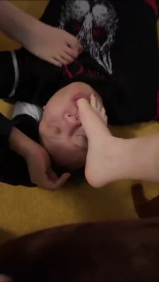 图片[4]_套路直播视频【茶茶S】双S-运动鞋白棉袜羞辱狗奴【四视角版】 bf26796_HD绳艺资源