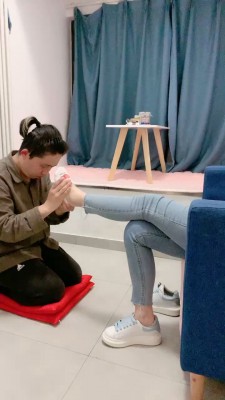 图片[3]_套路直播视频【晚晚公主】逛街后运动鞋+船袜气味羞辱 bf26744_HD绳艺资源