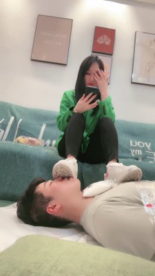 图片[2]_套路直播视频【思诺】第一次玩深喉变被踹打/吃船袜 bf26763_HD绳艺资源