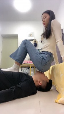 图片[11]_套路直播视频【艾莉】夜跑后原味棉袜捂脸/转胯羞辱 bf26706_HD绳艺资源