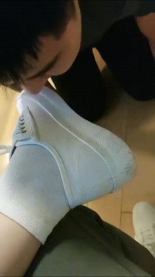 【甜心教主】白领高跟白袜踩狗奴 bf26688_HD绳艺资源