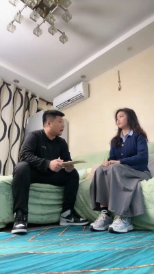 【素人星探】开发应聘小姐姐做S-耳光/踩踏/掐脖/下跪磕头 bf26662_HD绳艺资源