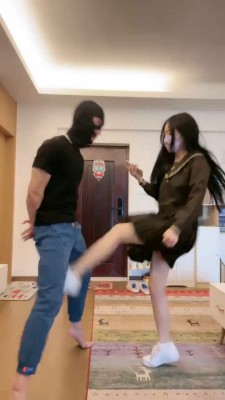 【奈奈生】艺术小白鞋提档/闻白袜/吮吸脚趾/喝洗脚水 bf26661_HD绳艺资源