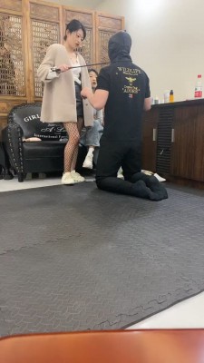 图片[3]_【琳嘉】双S-小白鞋+网袜诱惑/踩踏恋足舔鞋 bf26670_HD绳艺资源