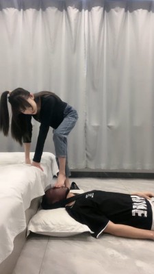 图片[5]_【文文】精神小妹抽耳光/裸足提档踩踏/喂口水 bf26667_HD绳艺资源