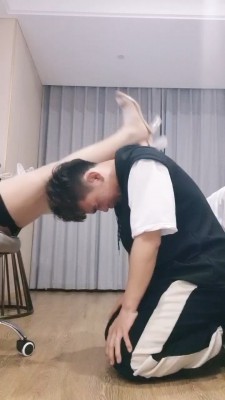 图片[2]_【七大小姐】艺术狗喝圣水/闻舔原味裸足 bf26673_HD绳艺资源