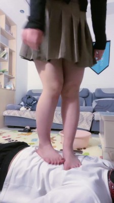 图片[4]_【蔓哥】双狗-学生主裸足恋足调 bf26642_HD绳艺资源