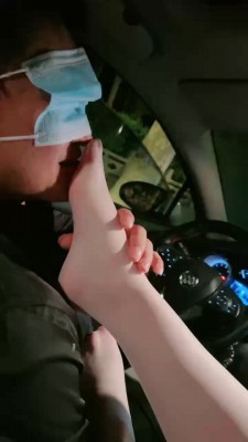 图片[2]_【馨妍】开发滴滴司机车内舔脚 bf26643_HD绳艺资源