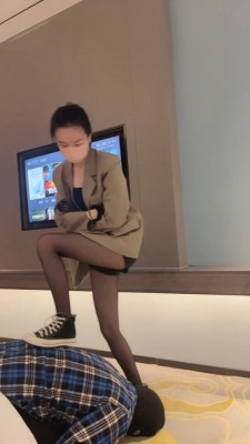 图片[3]_【万一】超精彩情侣主-舔帆布鞋黑丝看接吻/高跟踩手强迫喝圣水 bf26614_HD绳艺资源