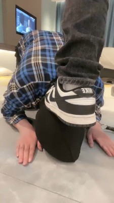 图片[11]_【万一】超精彩情侣主-舔帆布鞋黑丝看接吻/高跟踩手强迫喝圣水 bf26614_HD绳艺资源