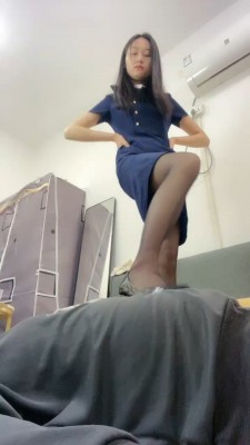 图片[2]_【艾莉】剧情-空姐与机长的故事-黑丝高跟虐踩吃袜子/竖中指鄙视 bf26613_HD绳艺资源