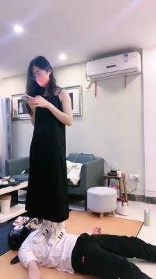 图片[3]_【嘉妮】骑马-小白鞋棉袜全体重踩踏-舔脏鞋底【完整版】bf26502_HD绳艺资源