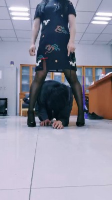 图片[5]_【Alice】黑丝高跟御姐虐狗-转胯坐垫/高跟踩 bf26489_HD绳艺资源