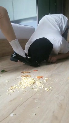 图片[3]_【阿喵】萝莉主皮鞋白袜踩踏喂食 bf26480_HD绳艺资源