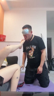 图片[8]_【不期而遇】高跟+小白鞋艺术舔/圣水/全体重踩踏 bf26539_HD绳艺资源