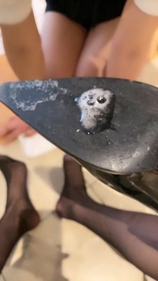 图片[11]_【千条姐】经典-鞋底踩口水喂食-舌头踩断 bf26522_HD绳艺资源