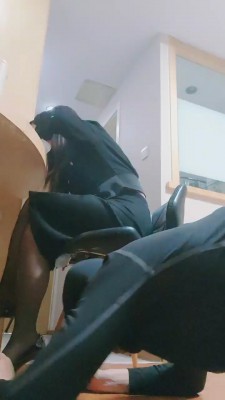 图片[5]_【麒麟女皇】双S-黑丝+棉袜长靴踩脚垫 bf26483_HD绳艺资源