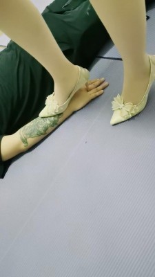 图片[8]_【暖暖】小白鞋高跟全体重踩背/骑马sp/转胯深喉/强迫升水 bf26455_HD绳艺资源