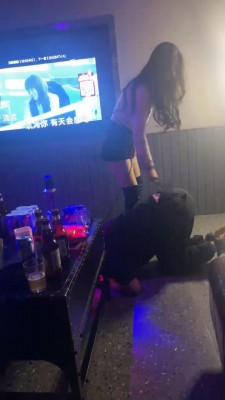 图片[2]_【宠儿】双S长筒靴KTV高难度挑战调-遛狗骑马/踩踏踢踹/耳光sp/深喉 bf26466_HD绳艺资源