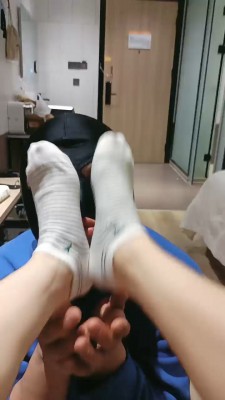 图片[7]_【子衿大大】学生主高帮帆布鞋踩踏-棉袜气味羞辱-骑马脚耳光 bf26456_HD绳艺资源