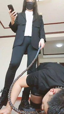 图片[5]_【申小悦】短靴提档/骑马遛狗/喝口水晨尿/脚深喉 bf26897_HD绳艺资源