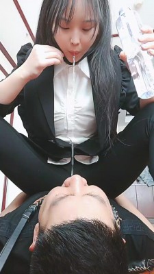 图片[10]_【申小悦】短靴提档/骑马遛狗/喝口水晨尿/脚深喉 bf26897_HD绳艺资源