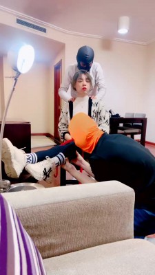 图片[4]_【梦涵大大】双家奴圈养生活-骑马遛狗/吃袜子/训练踩踏 bf26931_HD绳艺资源