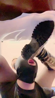 图片[6]_【语阳】长靴踩艺术磕头/转胯爬行/舔脏鞋底 bf26961_HD绳艺资源