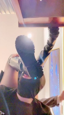 图片[10]_【语阳】长靴踩艺术磕头/转胯爬行/舔脏鞋底 bf26961_HD绳艺资源