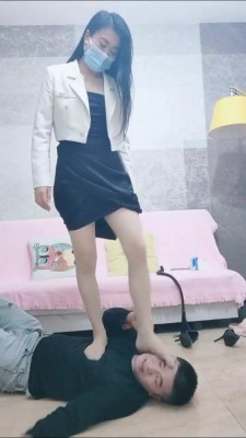 图片[7]_【重庆男神】开发180南航空姐-提档/踩踏/耳光/训练 bf26993_HD绳艺资源