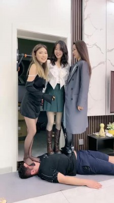 图片[8]_【麋鹿银儿】御姐高跟狠扎/三人踩踏踩头碾狗脸/脚深喉/骑马喂食 bf26907_HD绳艺资源