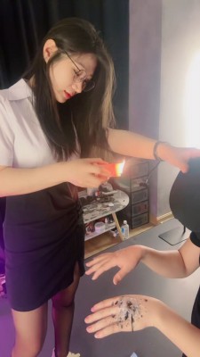 图片[2]_【冷凝大大】御姐老爹鞋黑丝调-疯狂滴蜡/深喉 bf26913_HD绳艺资源