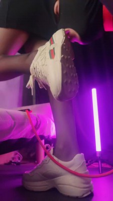 图片[8]_【冷凝大大】御姐老爹鞋黑丝调-疯狂滴蜡/深喉 bf26913_HD绳艺资源