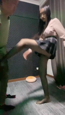 图片[6]_【高难度挑战绳艺导师lucky】带闺蜜体验调狗-踢裆/升水【双视角版】bf26883_HD绳艺资源