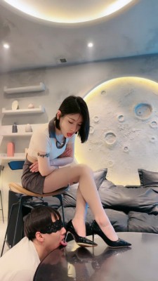 图片[14]_【简一】长腿车模S-高跟踩狗舌/口水拉丝/舔大腿诱惑 bf26887_HD绳艺资源