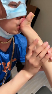 图片[13]_【鑫儿教头】藤条抽/肉丝脚深喉狂舔/艺术吃口水 bf26886_HD绳艺资源