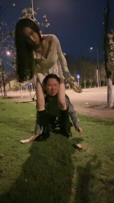 图片[4]_【司宁青】户外狠虐-鞋抽耳光/长靴提档/胯下夹狗/转胯虐乳 bf26892_HD绳艺资源