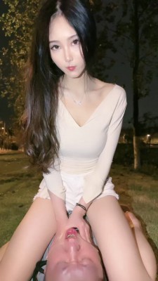 图片[11]_【司宁青】户外狠虐-鞋抽耳光/长靴提档/胯下夹狗/转胯虐乳 bf26892_HD绳艺资源