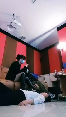 图片[3]_【萱萱】双美女-私人影院无情跺踩-新道具窒息【双视角版】 bf27109_HD绳艺资源