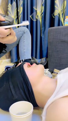 图片[9]_【冷鸢大大】训练/人体擦鞋器/喝刷鞋水 bf27113_HD绳艺资源