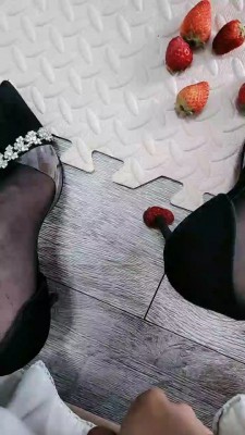 图片[7]_【辉夜S】骑马转胯/重度提档/踩踏喂食/恋足狂舔 bf27117_HD绳艺资源