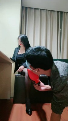 【甜心教主】绿帽下班伺候恋人-闻舔原味黑丝美足 bf27128_HD绳艺资源