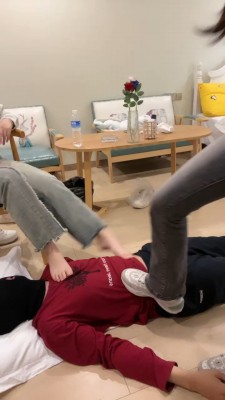 图片[8]_【学生双主s】双S-运动鞋全体重踩踏/喝圣水 bf27057_HD绳艺资源