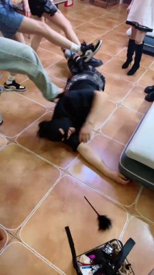 图片[8]_【天津女仆店】6S素人女仆调-踢踹/全体重踩踏/转胯骑马 bf26967_HD绳艺资源