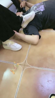 图片[4]_【安琪】推荐-6S群调群虐-喝圣水/脏鞋踩踏喂食【完整版】bf26978_HD绳艺资源